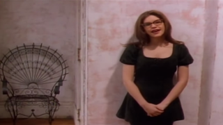 Turn the radio on, turn the radio up 'cause Lisa Loeb sang "Stay" at the <i>Reality Bites</i> reunion
